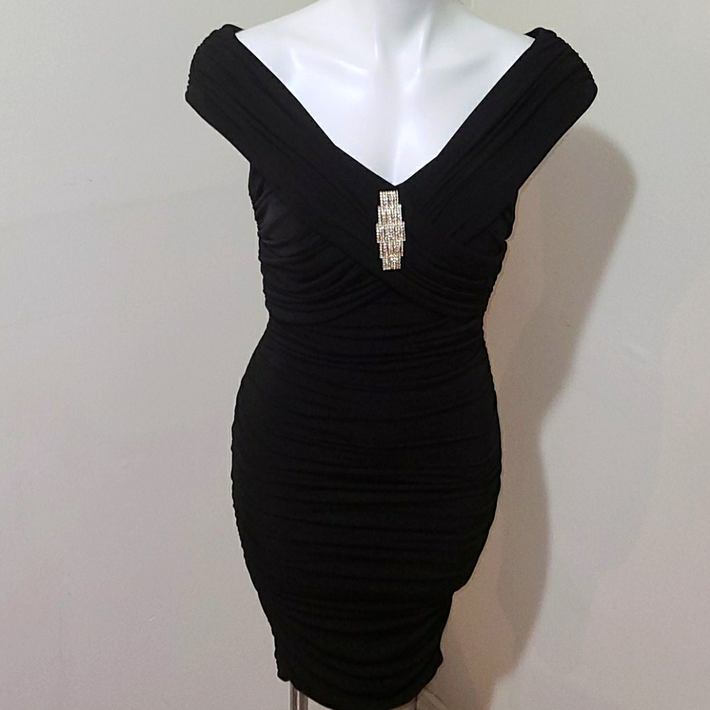 Cachet black scrunched mini dress double lined